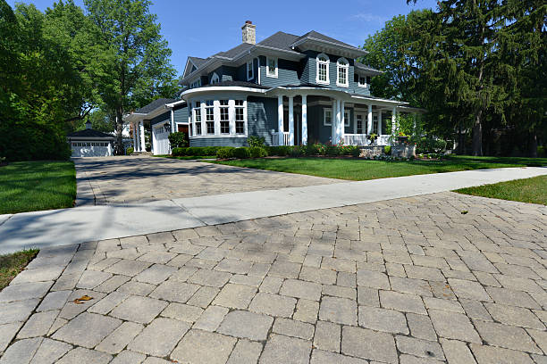 Best Cobblestone Driveway Pavers  in Hopkins, MN